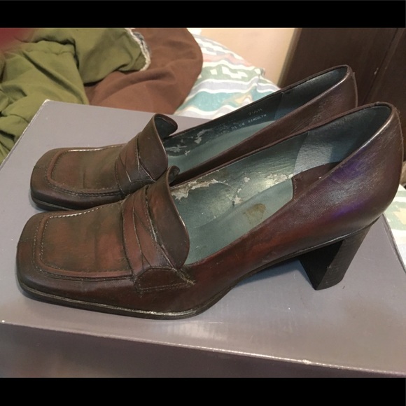 Women’s size 7.5 Nine West brown shoes - Picture 2 of 8